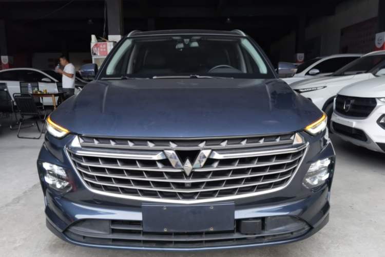 Used Wuling Victory 2020 1.5T CVT Flagship Edition Front
