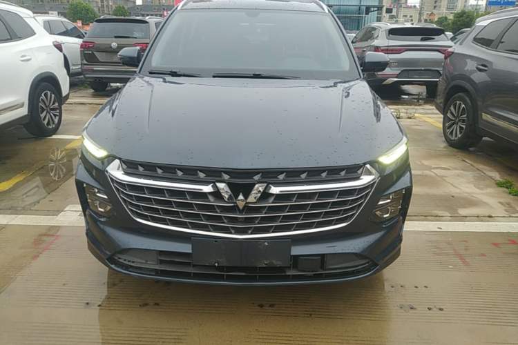 Used Wuling Victory 2020 1.5T CVT Flagship Edition Front