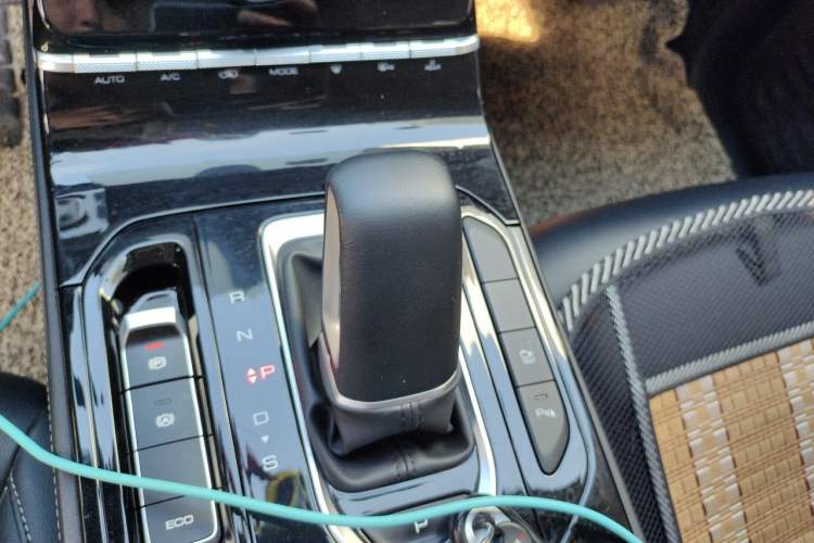 Used Wuling Victory 2020 1.5T CVT Flagship Edition Gear Lever