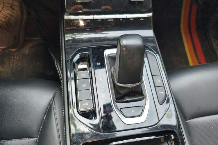 Used Wuling Victory 2020 1.5T CVT Flagship Edition Gear Lever