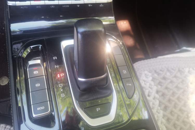 Used Wuling Victory 2020 1.5T CVT Flagship Edition Gear Lever