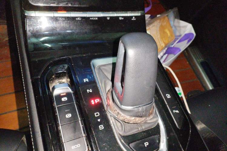 Used Wuling Victory 2020 1.5T CVT Flagship Edition Gear Lever