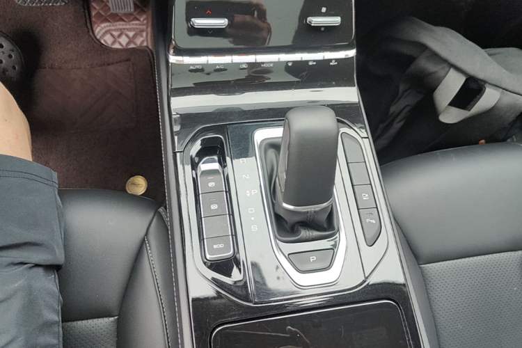 Used Wuling Victory 2020 1.5T CVT Flagship Edition Gear Lever