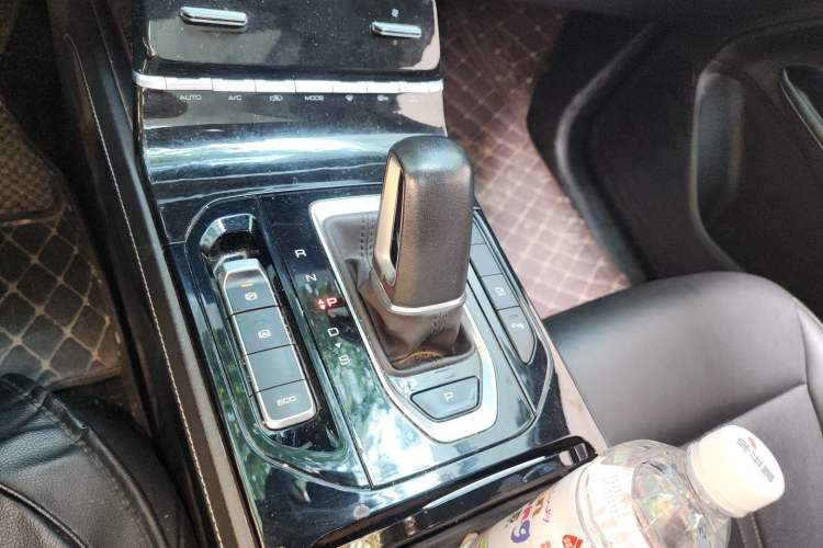 Used Wuling Victory 2020 1.5T CVT Flagship Edition Gear Lever