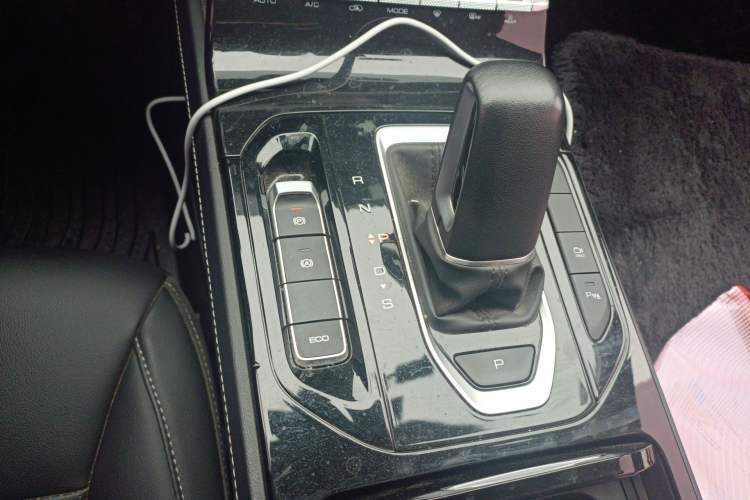 Used Wuling Victory 2020 1.5T CVT Flagship Edition Gear Lever