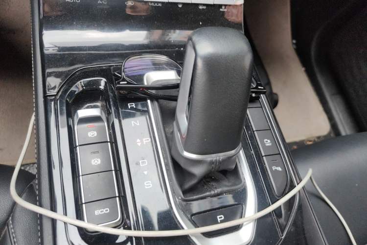 Used Wuling Victory 2020 1.5T CVT Flagship Edition Gear Lever