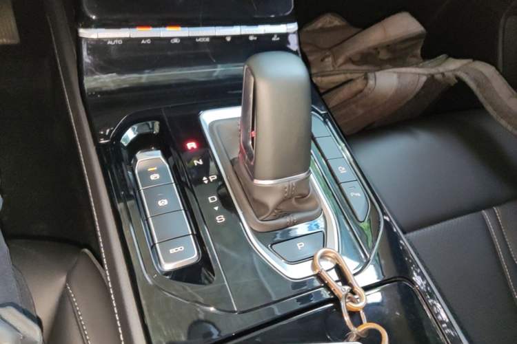 Used Wuling Victory 2020 1.5T CVT Flagship Edition Gear Lever