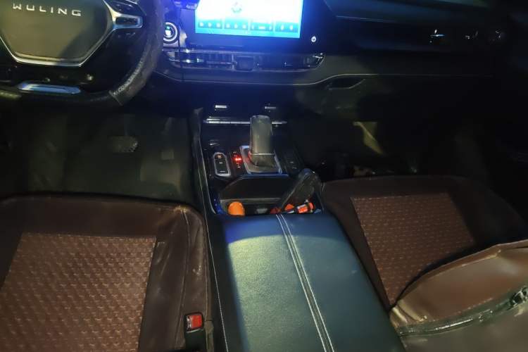 Used Wuling Victory 2020 1.5T CVT Flagship Edition Gear Lever