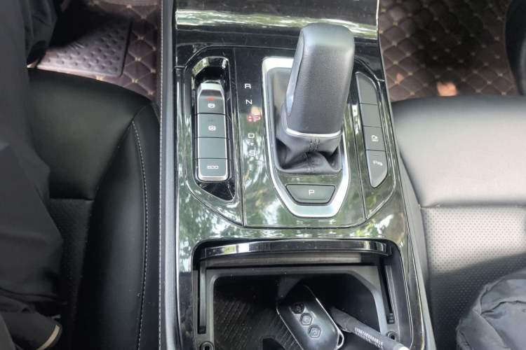 Used Wuling Victory 2020 1.5T CVT Flagship Edition Gear Lever