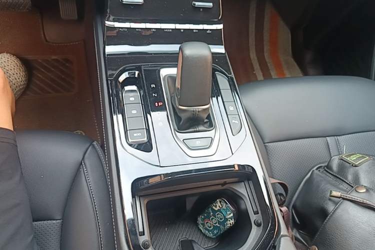 Used Wuling Victory 2020 1.5T CVT Flagship Edition Gear Lever