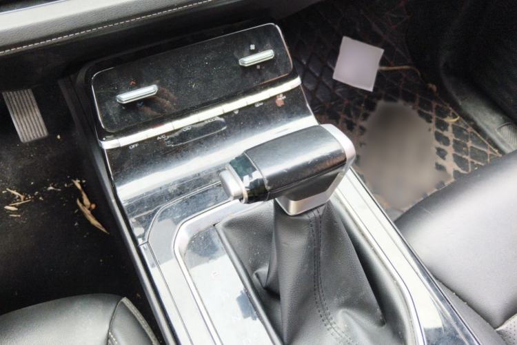 Used Wuling Victory 2020 1.5T CVT Luxury Model Gear Lever