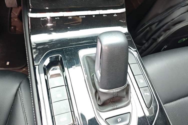 Used Wuling Victory 2020 1.5T CVT Flagship Edition Gear Lever