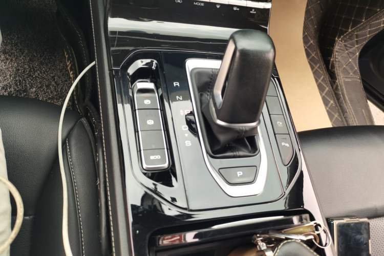 Used Wuling Victory 2020 1.5T CVT Flagship Edition Gear Lever