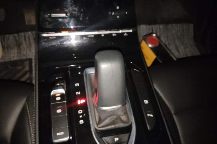 Used Wuling Victory 2020 1.5T CVT Flagship Edition Gear Lever