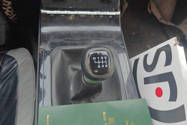Used Wuling Victory 2020 1.5T Manual Elite Edition Gear Lever