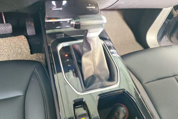 Used Wuling Victory 2020 1.5T CVT Luxury Model Gear Lever