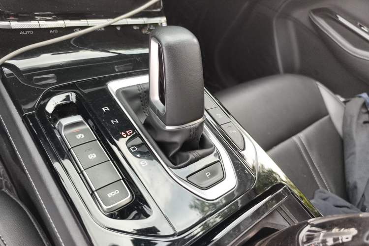 Used Wuling Victory 2020 1.5T CVT Flagship Edition Gear Lever