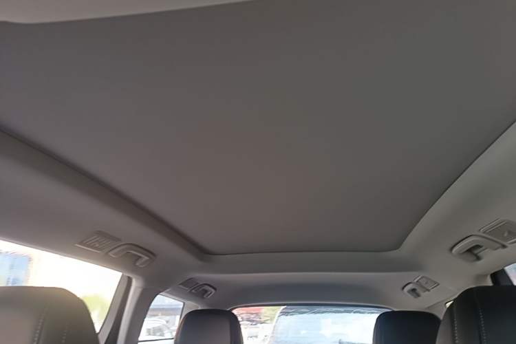 Used Wuling Victory 2020 1.5T CVT Flagship Edition Headliner