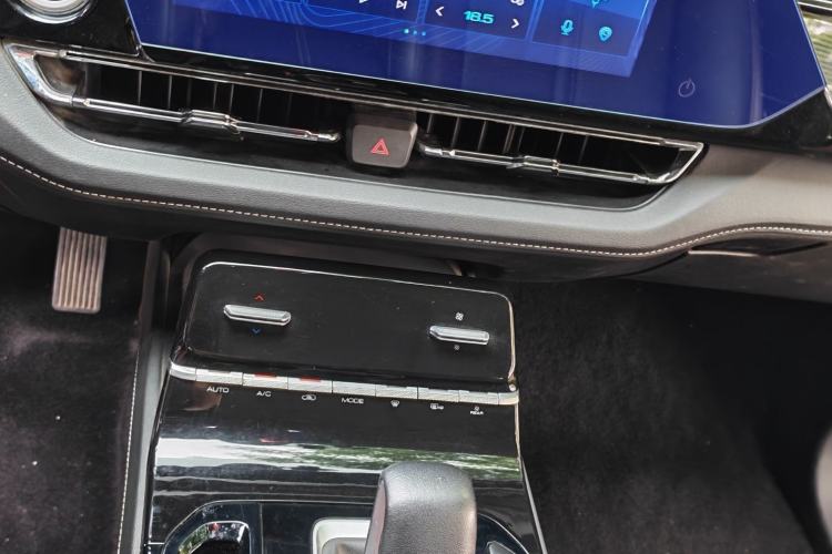 Used Wuling Victory 2020 1.5T CVT Flagship Edition Interior 1