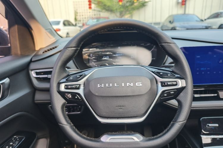 Used Wuling Victory 2020 1.5T CVT Flagship Edition Interior 11