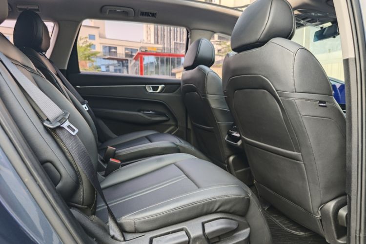 Used Wuling Victory 2020 1.5T CVT Flagship Edition Interior 2