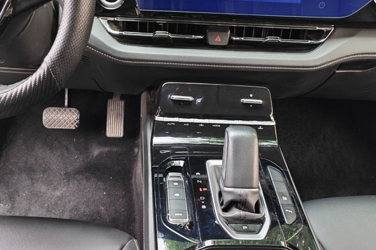 Used Wuling Victory 2020 1.5T CVT Flagship Edition Interior 3