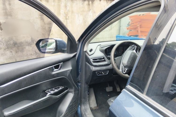 Used Wuling Victory 2020 1.5T CVT Luxury Model Interior 3