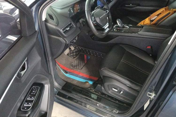 Used Wuling Victory 2020 1.5T CVT Flagship Edition Interior 3
