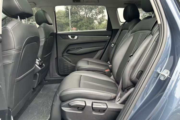 Used Wuling Victory 2020 1.5T CVT Flagship Edition Interior 4