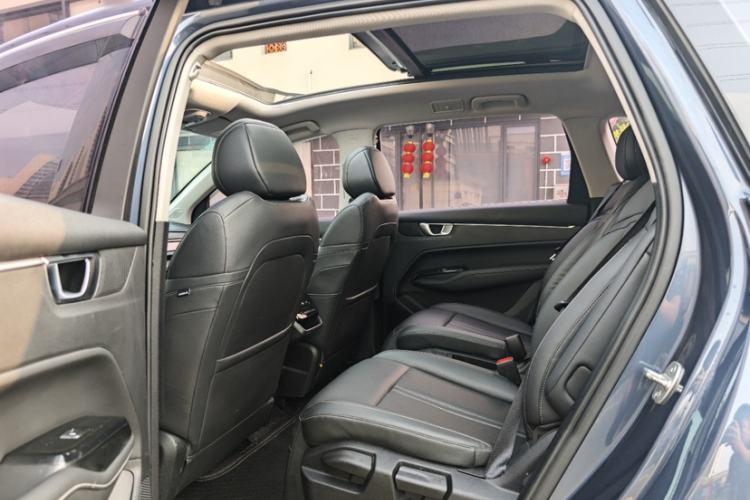 Used Wuling Victory 2020 1.5T CVT Flagship Edition Interior 5