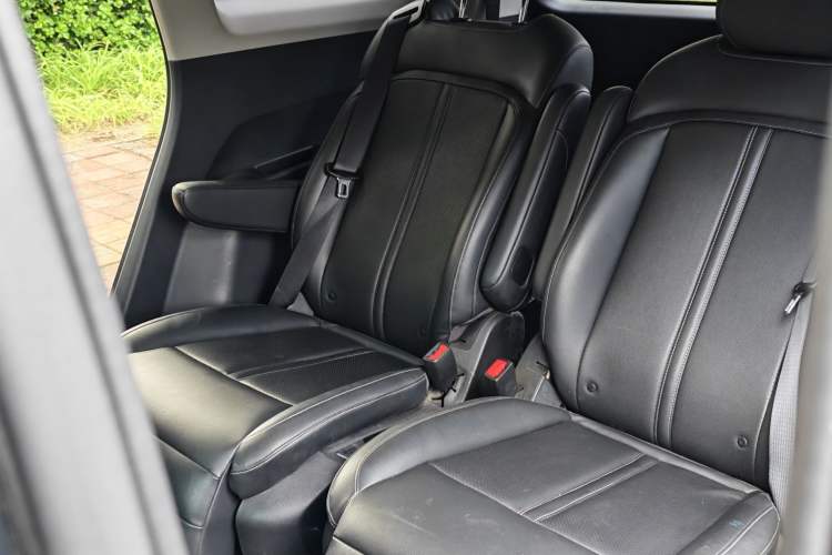 Used Wuling Victory 2020 1.5T CVT Flagship Edition Interior 7