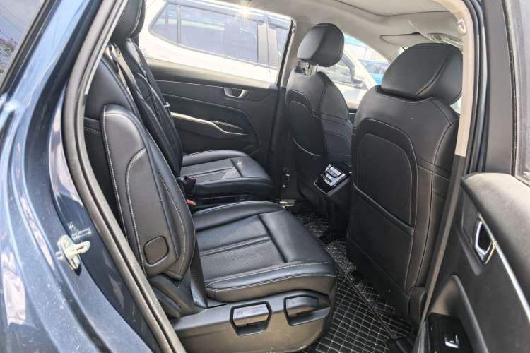 Used Wuling Victory 2020 1.5T CVT Flagship Edition Interior 8