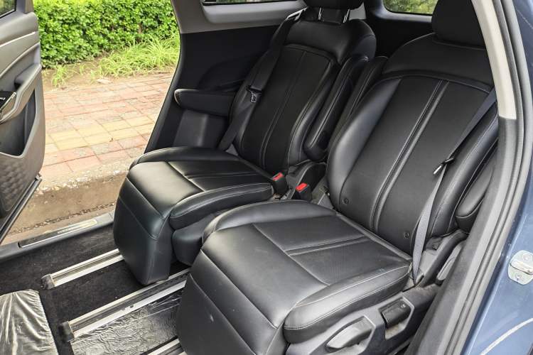 Used Wuling Victory 2020 1.5T CVT Flagship Edition Interior 9