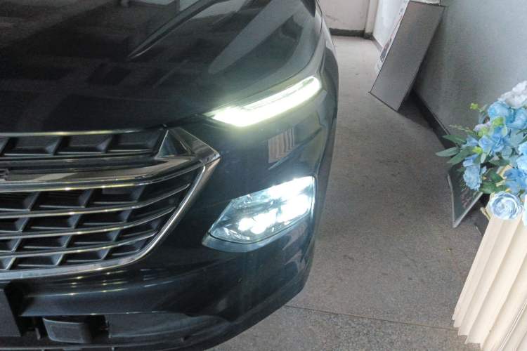 Used Wuling Victory 2020 1.5T CVT Flagship Edition Left Front Headlight