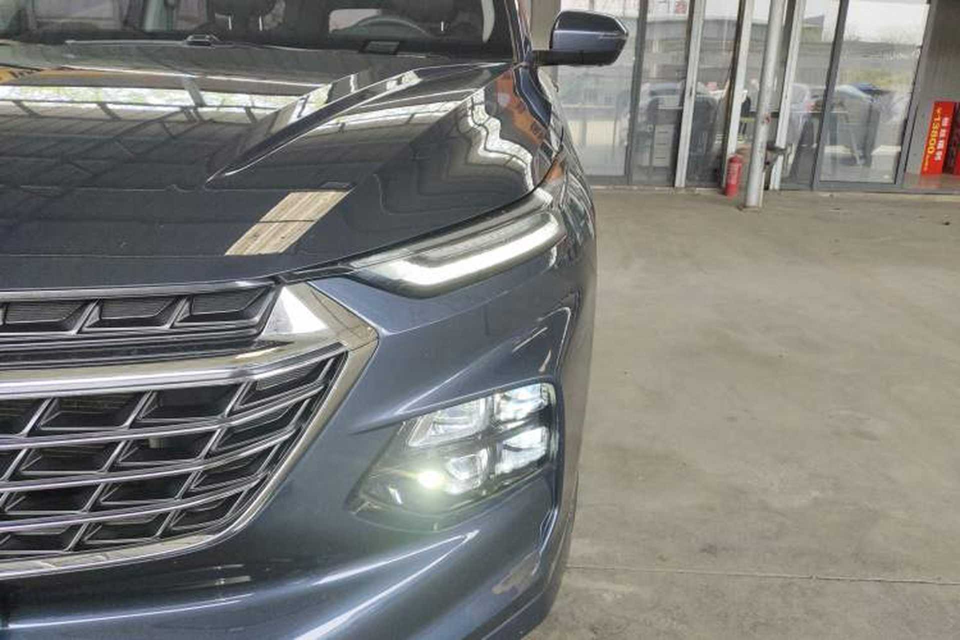Used Wuling Victory 2020 1.5T CVT Luxury Model Left Front Headlight