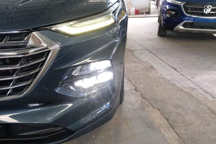 Used Wuling Victory 2020 1.5T CVT Flagship Edition Left Front Headlight