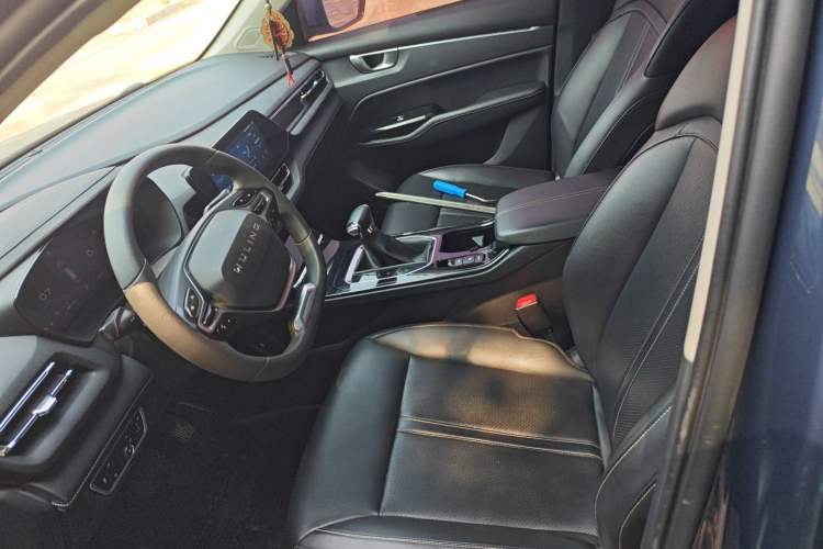 Used Wuling Victory 2020 1.5T CVT Luxury Model Left Front Seat