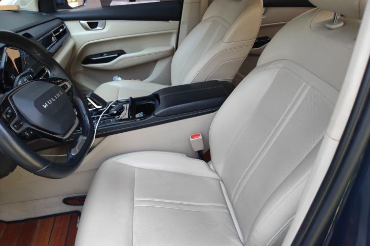 Used Wuling Victory 2020 1.5T CVT Flagship Edition Left Front Seat