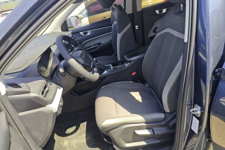 Used Wuling Victory 2020 1.5T CVT Elite Model Left Front Seat