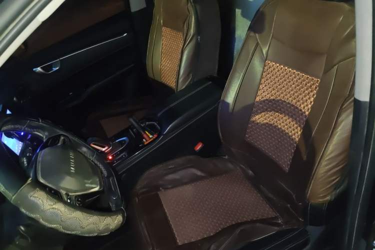Used Wuling Victory 2020 1.5T CVT Flagship Edition Left Front Seat