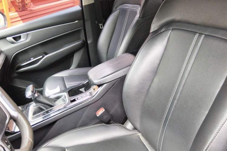 Used Wuling Victory 2020 1.5T CVT Luxury Model Left Front Seat