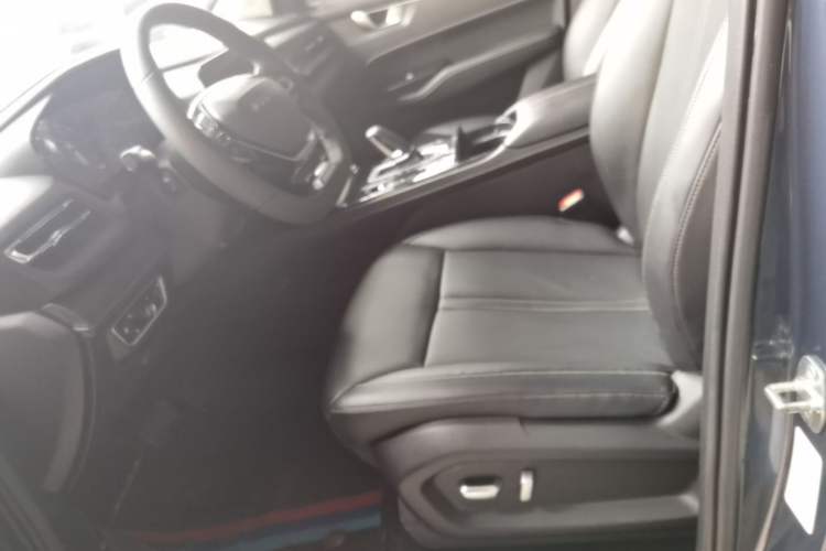 Used Wuling Victory 2020 1.5T CVT Flagship Edition Left Front Seat