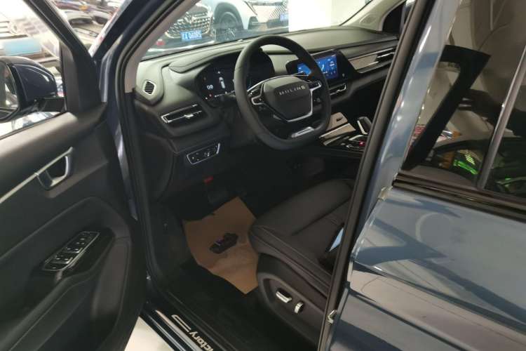 Used Wuling Victory 2020 1.5T CVT Flagship Edition Left Front Seat