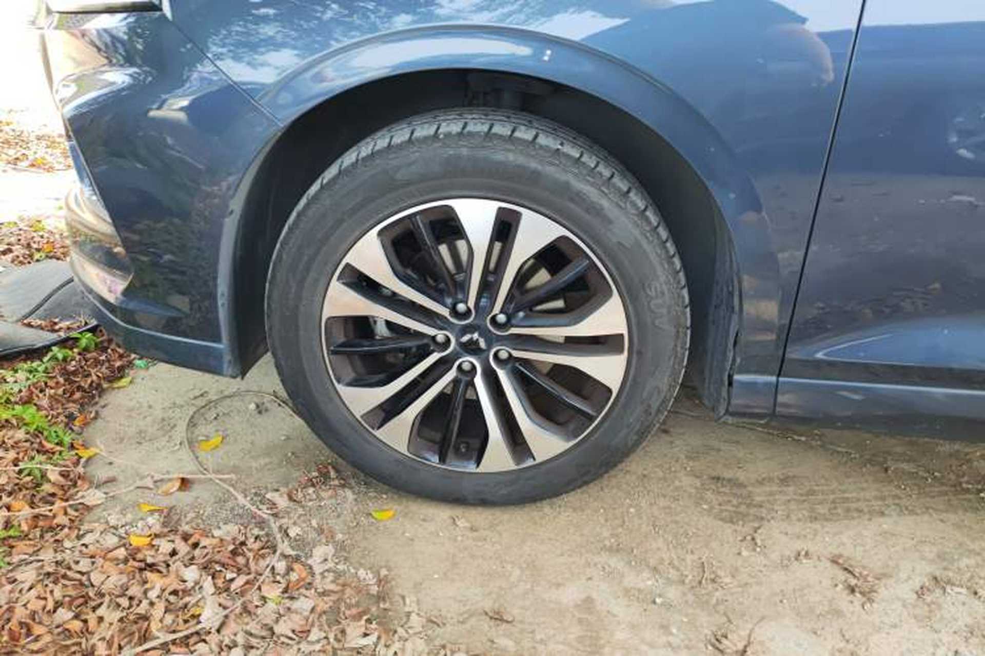 Used Wuling Victory 2020 1.5T CVT Flagship Edition Left Front Wheel Hub