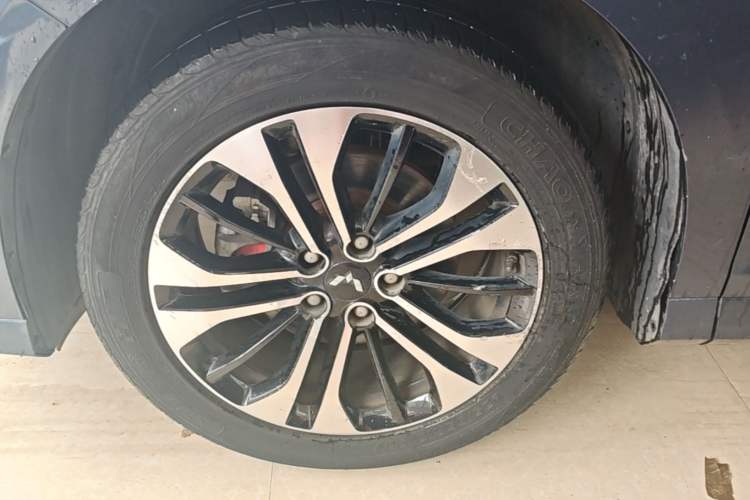 Used Wuling Victory 2020 1.5T CVT Flagship Edition Left Front Wheel Hub