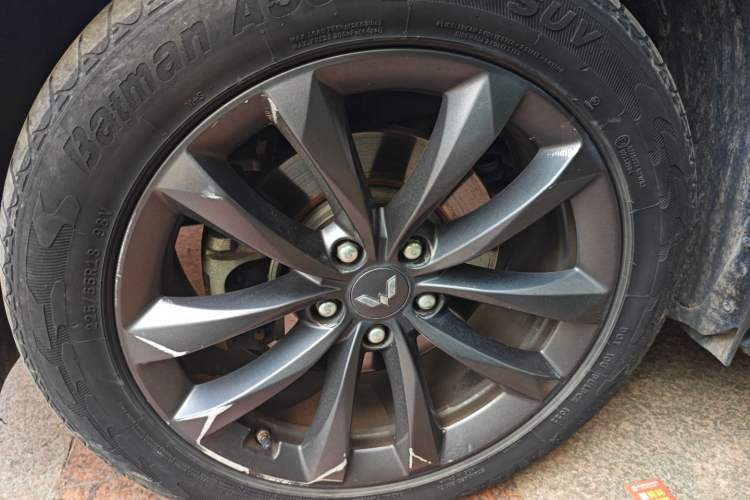 Used Wuling Victory 2020 1.5T CVT Luxury Model Left Front Wheel Hub