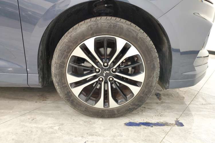 Used Wuling Victory 2020 1.5T CVT Flagship Edition Left Front Wheel Hub