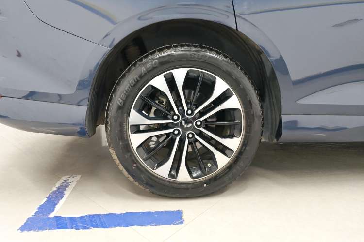 Used Wuling Victory 2020 1.5T CVT Flagship Edition Left Front Wheel Hub
