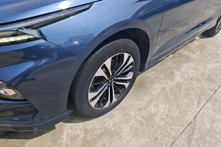 Used Wuling Victory 2020 1.5T CVT Flagship Edition Left Front Wheel Hub