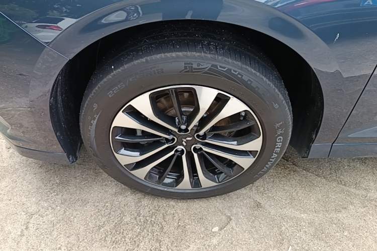 Used Wuling Victory 2020 1.5T CVT Flagship Edition Left Front Wheel Hub